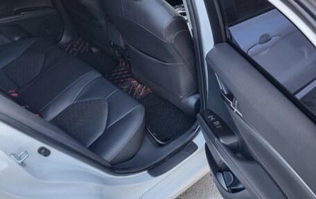 Toyota Camry, 2021 год, 4 200 000 рублей, 16 фотография