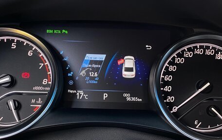 Toyota Camry, 2018 год, 2 980 000 рублей, 8 фотография