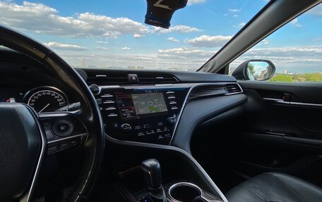 Toyota Camry, 2018 год, 2 980 000 рублей, 6 фотография