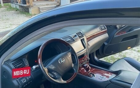 Lexus LS IV, 2008 год, 1 750 000 рублей, 21 фотография
