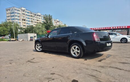 Chrysler 300C II, 2004 год, 685 000 рублей, 7 фотография