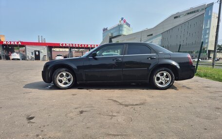 Chrysler 300C II, 2004 год, 685 000 рублей, 5 фотография