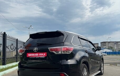 Toyota Highlander III, 2014 год, 2 440 000 рублей, 5 фотография