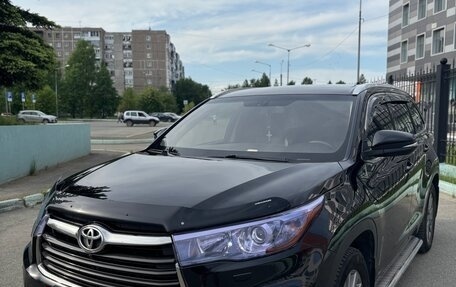 Toyota Highlander III, 2014 год, 2 440 000 рублей, 8 фотография