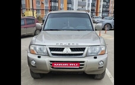 Mitsubishi Pajero III рестайлинг, 2004 год, 900 000 рублей, 3 фотография