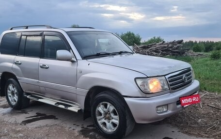 Toyota Land Cruiser 100 рестайлинг 2, 2003 год, 1 590 000 рублей, 7 фотография