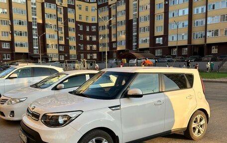 KIA Soul II рестайлинг, 2017 год, 1 295 000 рублей, 4 фотография