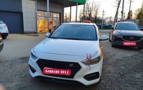 Hyundai Solaris II рестайлинг, 2017 год, 970 000 рублей, 2 фотография
