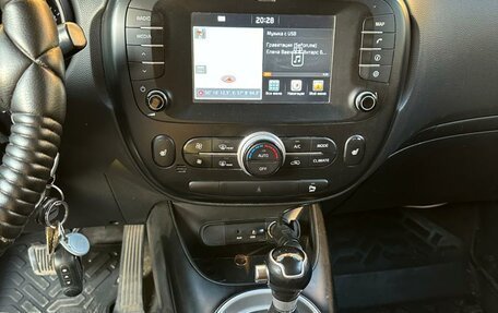 KIA Soul II рестайлинг, 2017 год, 1 295 000 рублей, 8 фотография
