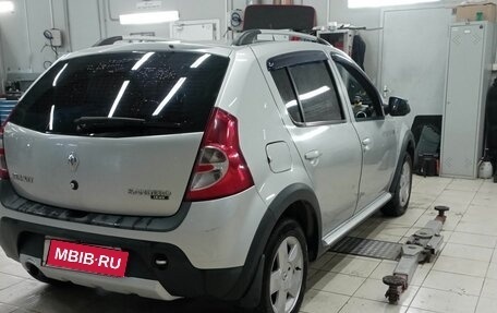 Renault Sandero I, 2013 год, 600 000 рублей, 3 фотография