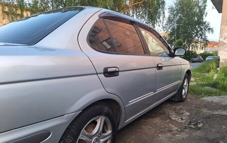 Nissan Sunny B15, 2000 год, 350 000 рублей, 2 фотография