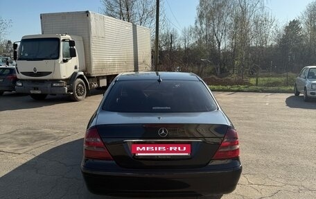 Mercedes-Benz E-Класс, 2003 год, 1 000 000 рублей, 4 фотография