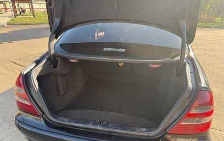 Mercedes-Benz E-Класс, 2003 год, 1 000 000 рублей, 16 фотография