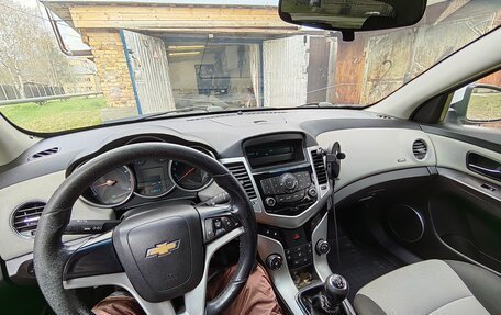 Chevrolet Cruze II, 2012 год, 950 000 рублей, 9 фотография