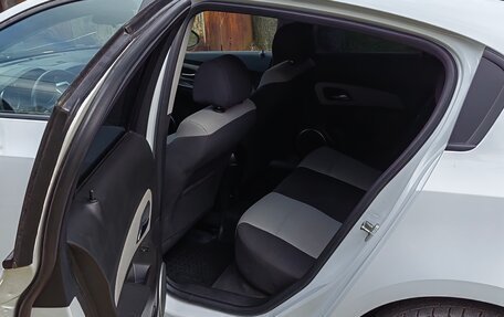 Chevrolet Cruze II, 2012 год, 950 000 рублей, 7 фотография