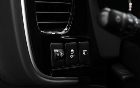 Mitsubishi Outlander III рестайлинг 3, 2019 год, 2 100 000 рублей, 7 фотография