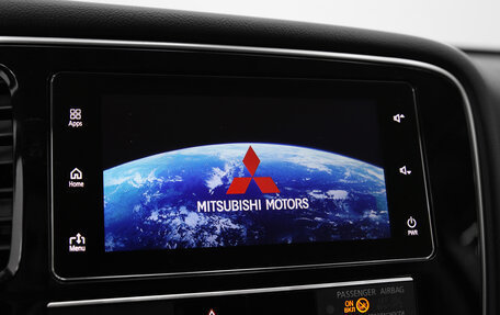 Mitsubishi Outlander III рестайлинг 3, 2019 год, 2 100 000 рублей, 11 фотография