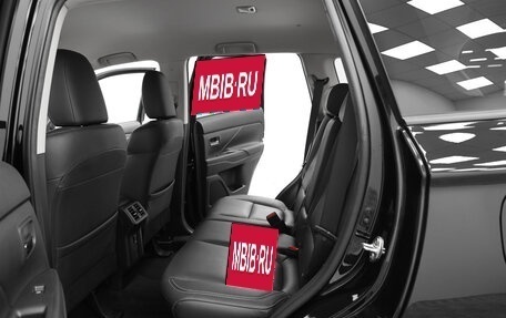 Mitsubishi Outlander III рестайлинг 3, 2019 год, 2 100 000 рублей, 21 фотография