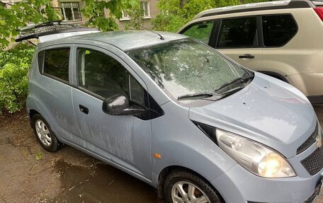 Chevrolet Spark III, 2011 год, 580 000 рублей, 2 фотография
