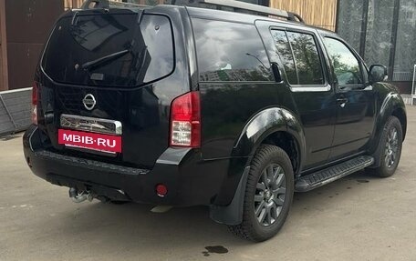 Nissan Pathfinder, 2011 год, 1 550 000 рублей, 2 фотография