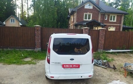 Ford Tourneo Connect II рестайлинг, 2017 год, 1 800 000 рублей, 4 фотография
