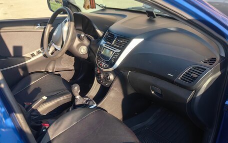 Hyundai Solaris II рестайлинг, 2011 год, 780 000 рублей, 6 фотография