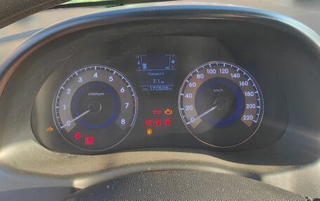 Hyundai Solaris II рестайлинг, 2011 год, 780 000 рублей, 9 фотография