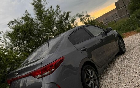 KIA Rio IV, 2021 год, 1 700 000 рублей, 2 фотография