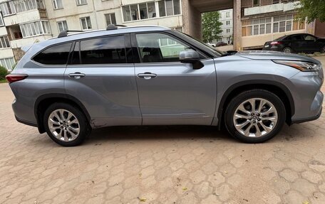 Toyota Highlander, 2021 год, 4 150 000 рублей, 5 фотография