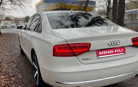 Audi A8, 2011 год, 1 750 000 рублей, 2 фотография