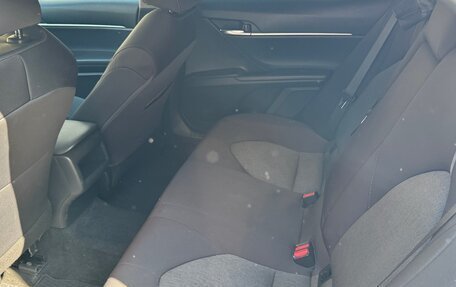 Toyota Camry, 2021 год, 2 500 000 рублей, 9 фотография