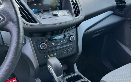 Ford Escape III, 2018 год, 1 790 000 рублей, 10 фотография