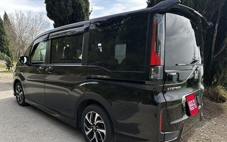 Honda Stepwgn IV, 2019 год, 2 600 000 рублей, 2 фотография