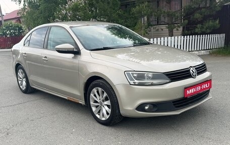 Volkswagen Jetta VI, 2012 год, 900 000 рублей, 4 фотография