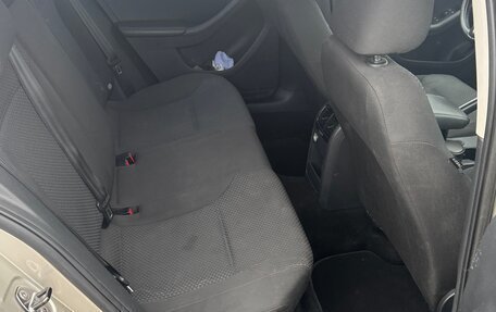 Volkswagen Jetta VI, 2012 год, 900 000 рублей, 24 фотография