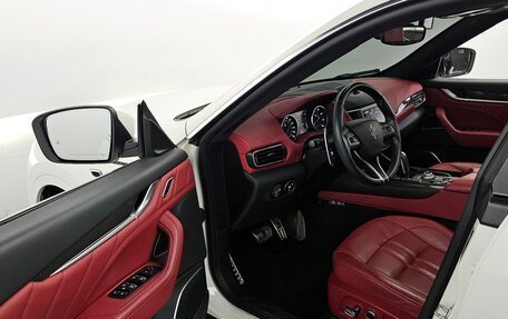 Maserati Levante I, 2022 год, 5 979 000 рублей, 7 фотография