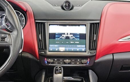 Maserati Levante I, 2022 год, 5 979 000 рублей, 12 фотография