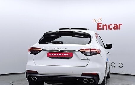 Maserati Levante I, 2022 год, 5 979 000 рублей, 3 фотография