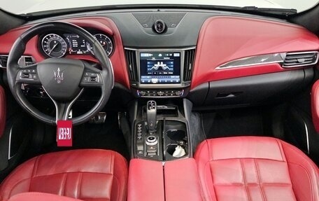 Maserati Levante I, 2022 год, 5 979 000 рублей, 6 фотография