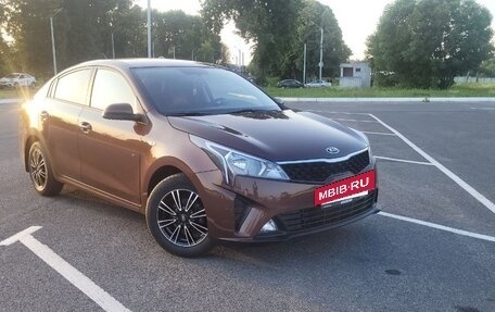 KIA Rio IV, 2021 год, 1 730 000 рублей, 3 фотография
