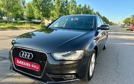 Audi A4, 2014 год, 1 150 000 рублей, 10 фотография