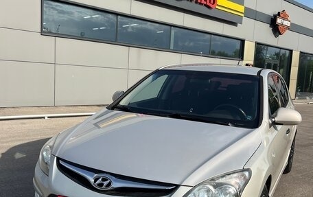 Hyundai i30 I, 2010 год, 720 000 рублей, 2 фотография