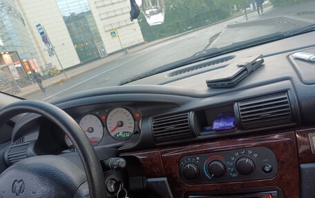 Dodge Stratus II, 2001 год, 200 000 рублей, 7 фотография