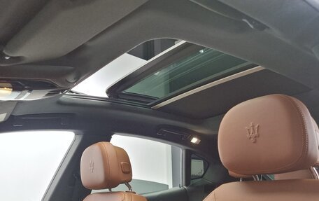 Maserati Levante I, 2022 год, 4 597 000 рублей, 4 фотография