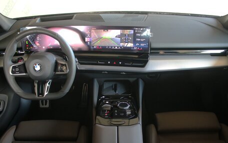BMW 5 серия, 2024 год, 8 700 000 рублей, 13 фотография