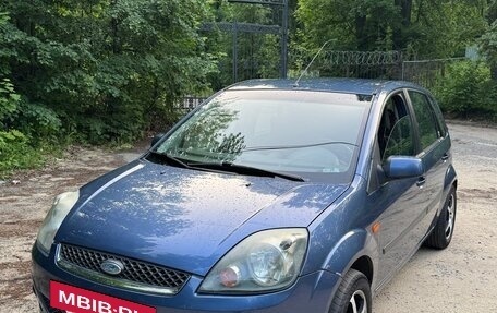 Ford Fiesta, 2006 год, 365 000 рублей, 2 фотография