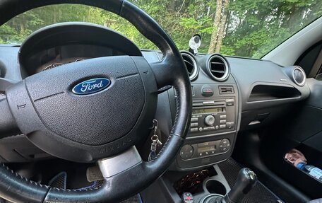 Ford Fiesta, 2006 год, 365 000 рублей, 10 фотография
