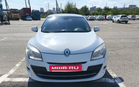 Renault Megane III, 2013 год, 740 000 рублей, 3 фотография