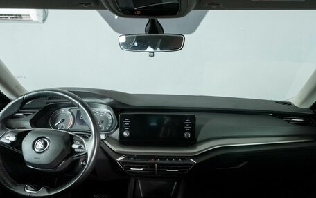 Skoda Octavia IV, 2021 год, 2 250 000 рублей, 9 фотография