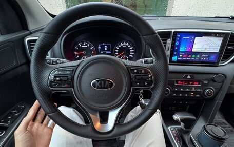 KIA Sportage IV рестайлинг, 2018 год, 1 989 500 рублей, 2 фотография